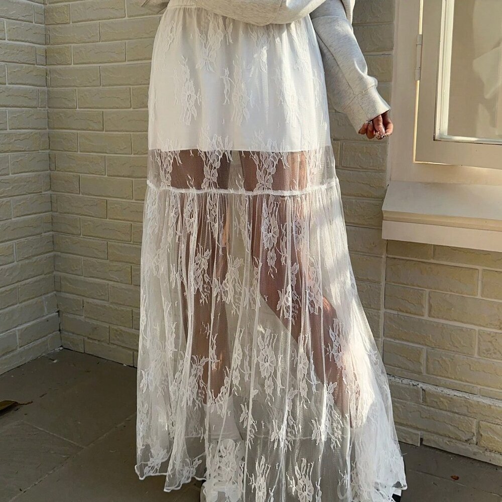 White Elegant Women's Elastic Waist Lace Patchwork Maxi A-Line Skirt - Picture 3 of 7
